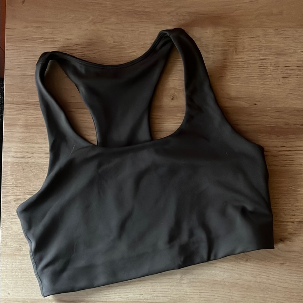 sports bra